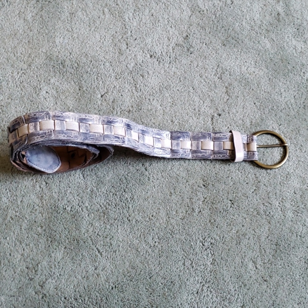 NWOT  blue painted belt